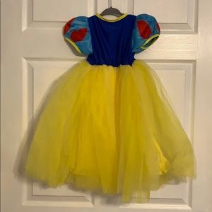 trish scully snow white